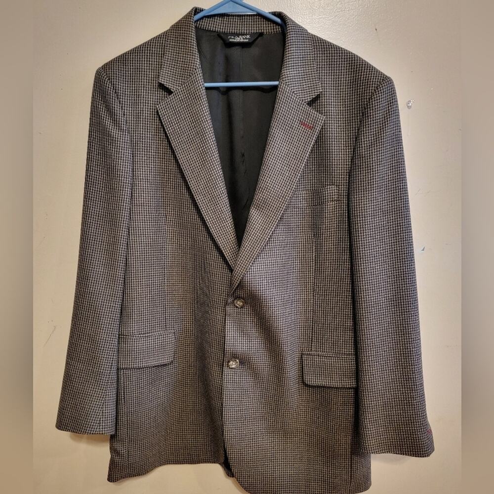 Jos A Banks 42R Black Checkered Suit Jacket